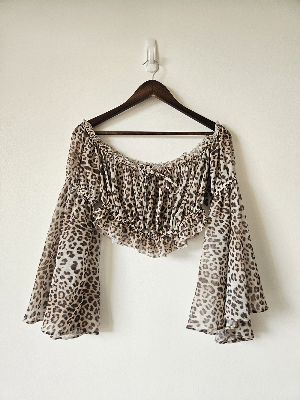 ASOS Size 6 Leopard Print Off-Shoulder Ruffle Blouse in Beige and Brown